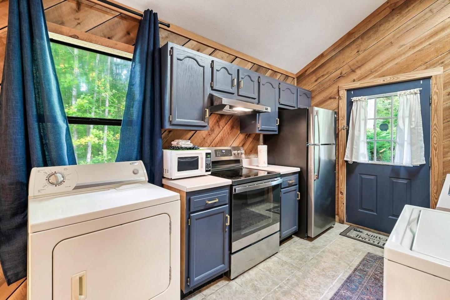 Romantic Mtn Cabin Hot Tub & Jacuzzi Views セバービル エクステリア 写真