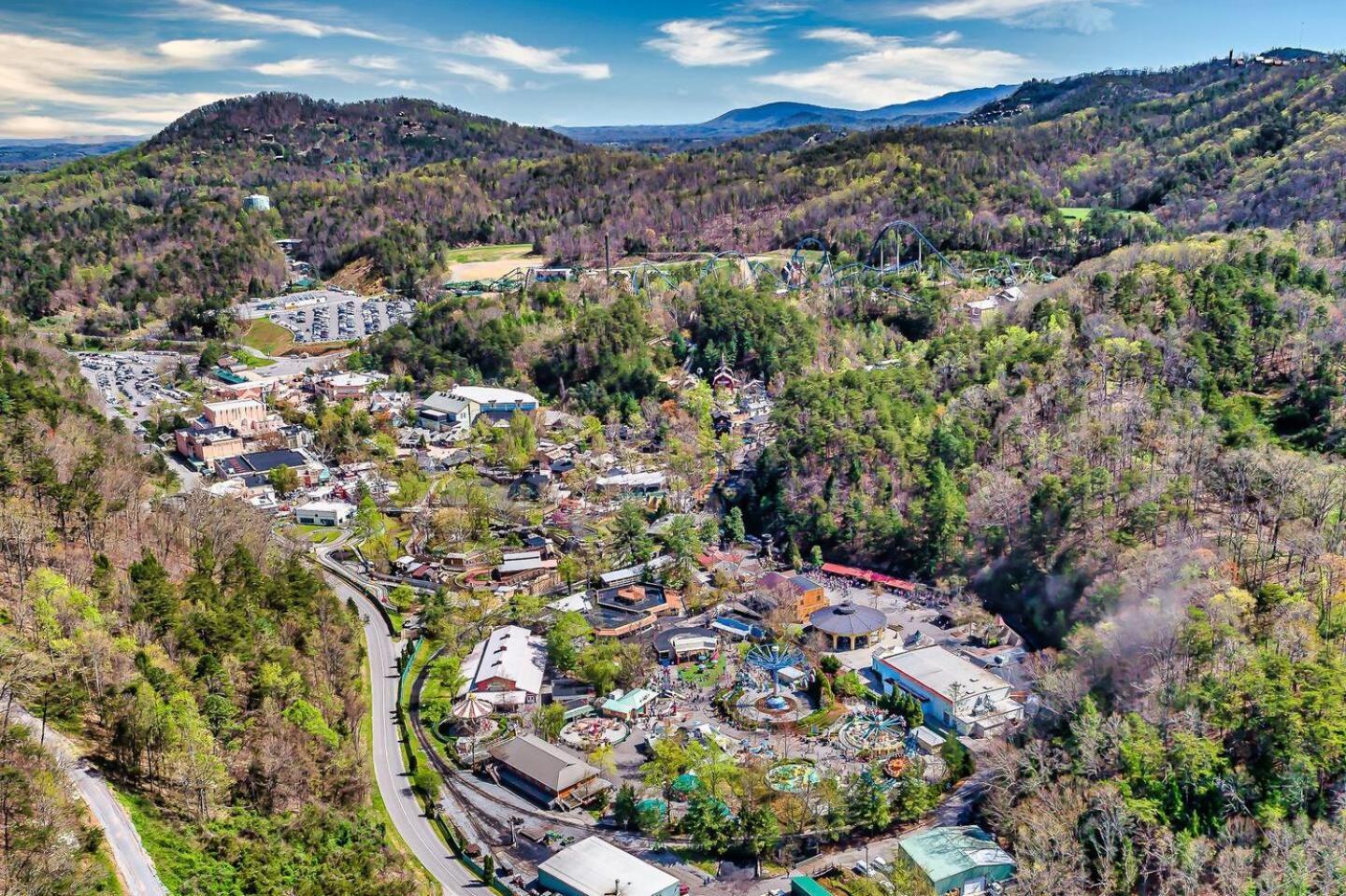 Romantic Mtn Cabin Hot Tub & Jacuzzi Views セバービル エクステリア 写真